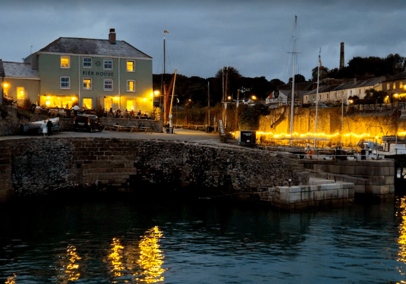 Free Competition - Win a Stay at The Historic Pier House, Cornwall With Discover Britain Magazine