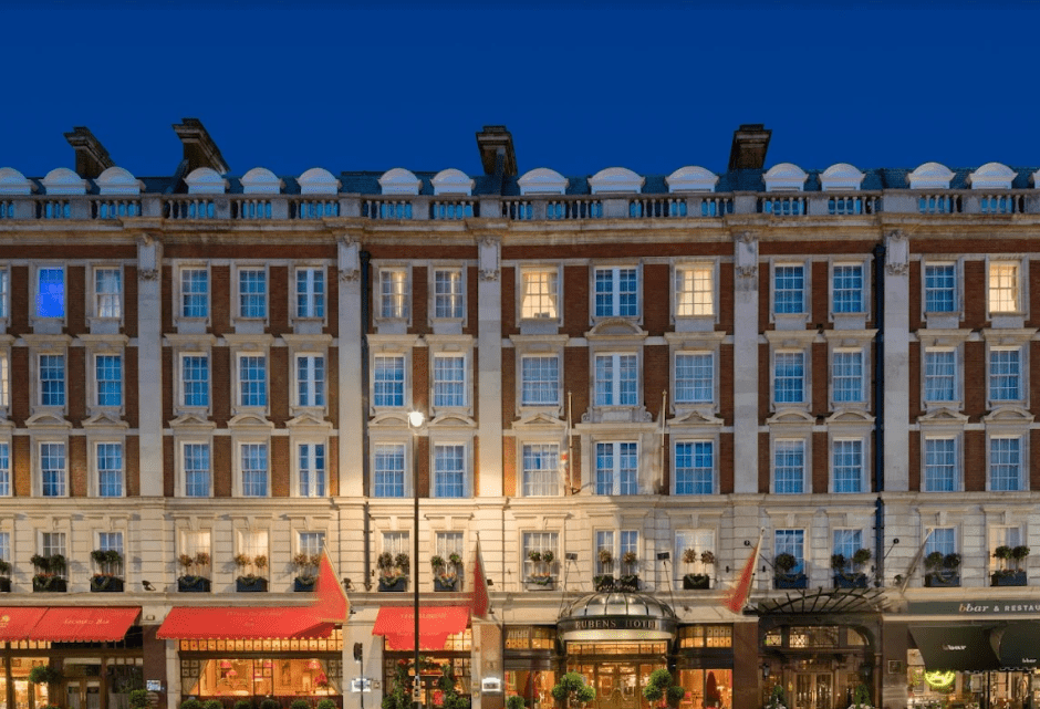 Free Competition - Win The Ultimate Theatre Package Worth £1,400 With The Handbook