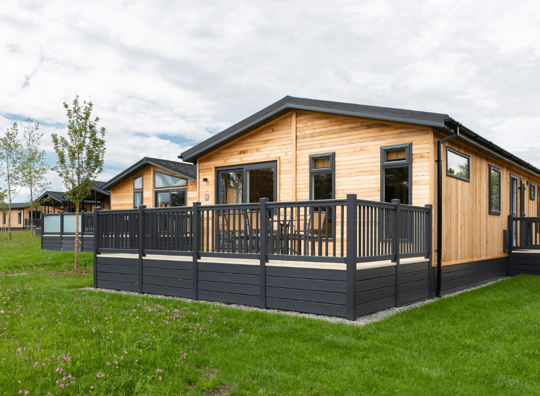 Free Competition - Win a Holiday at Stratford-upon-Avon Lodge Retreat With Darwin Escapes